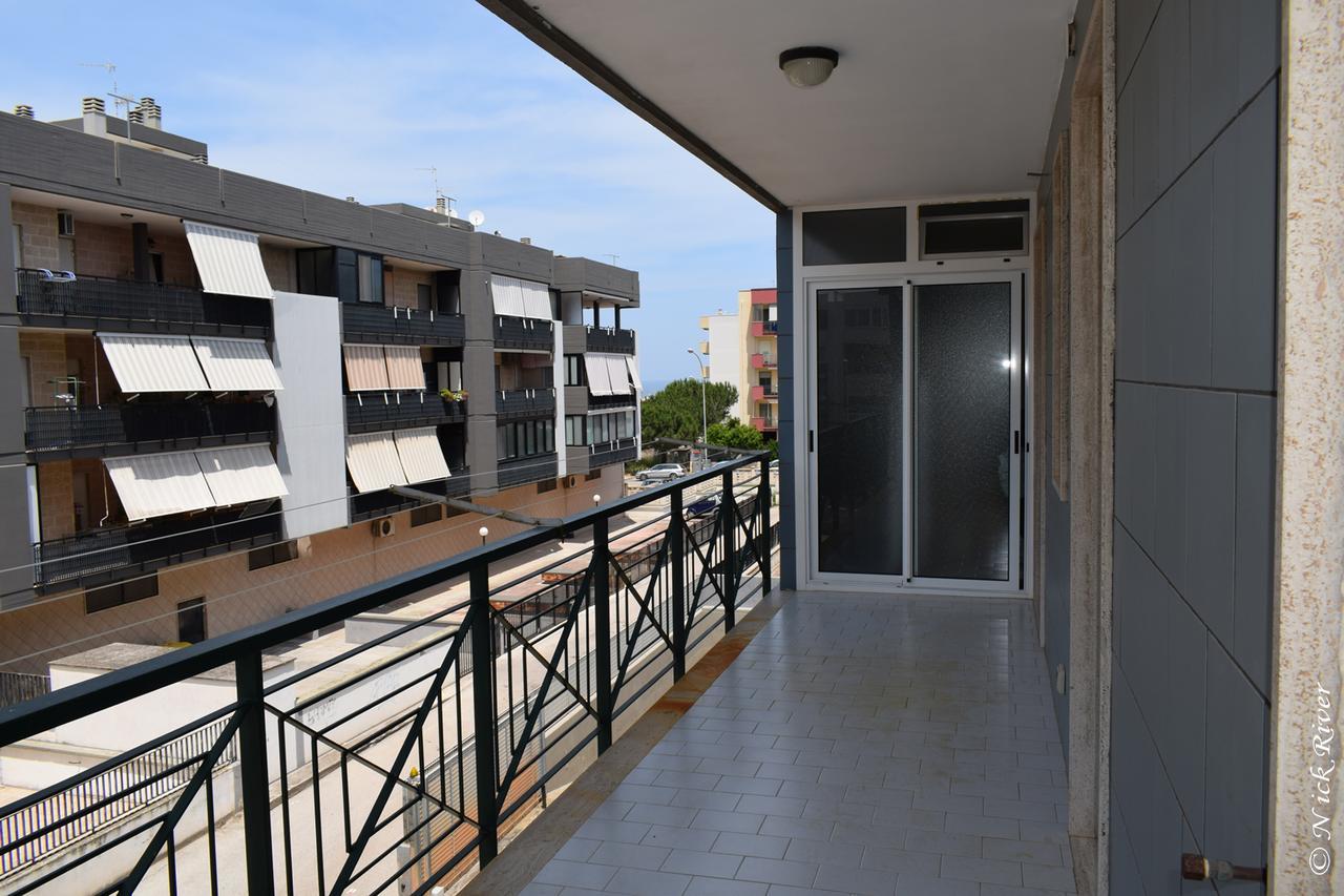 Vacation House A Mola Di Bari Apartment Exterior photo